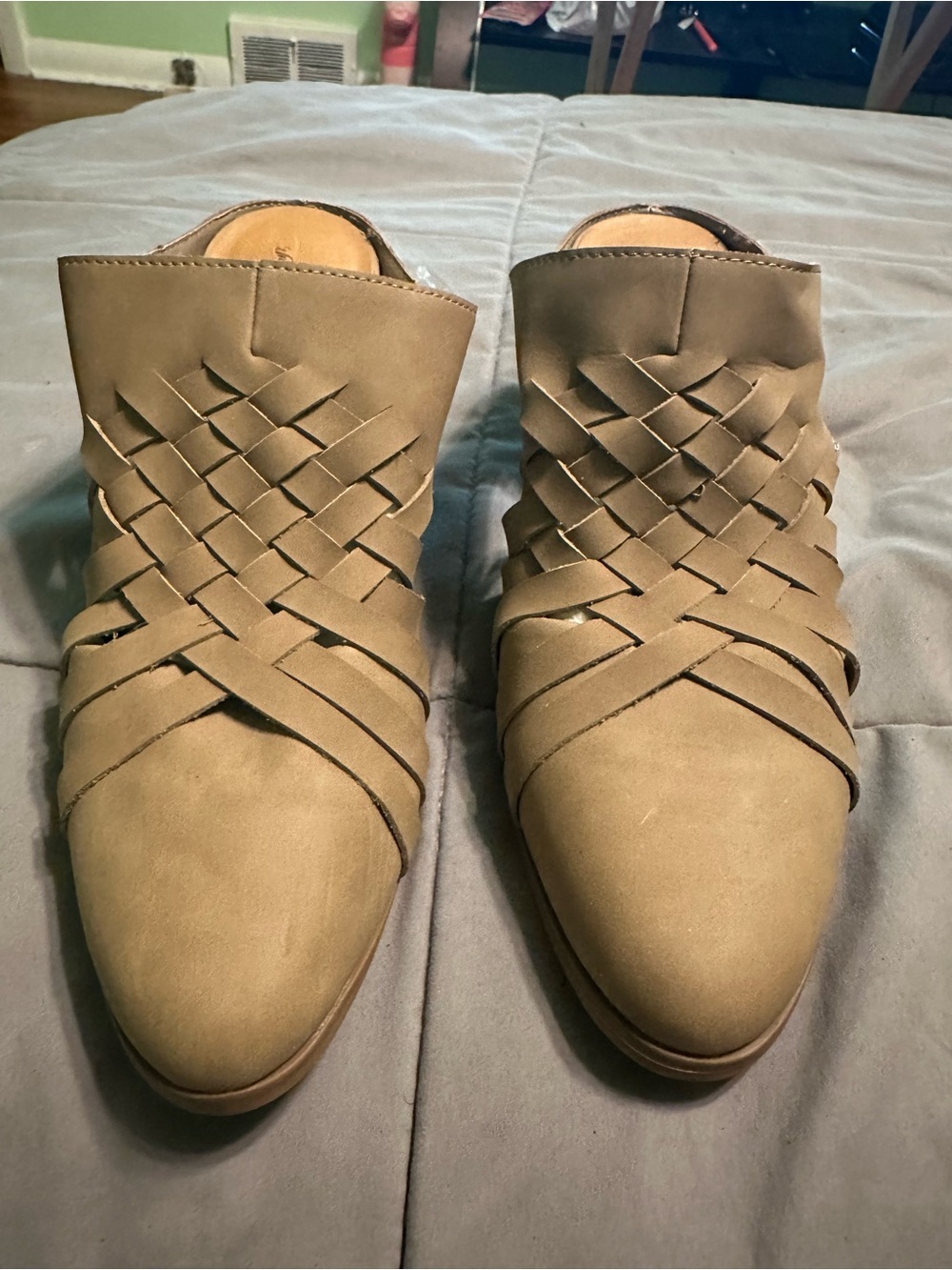 Universal Thread Woven Slip-On Mules in Taupe